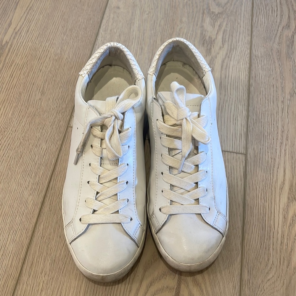 White Banana Republic Tennis shoes